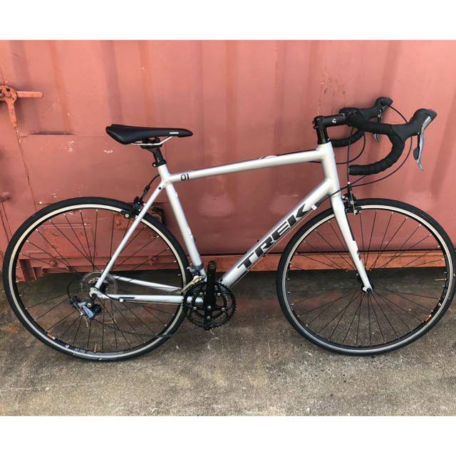 登場! トレック ロードバイク 1.1 2017モデル TREK 自転車本体