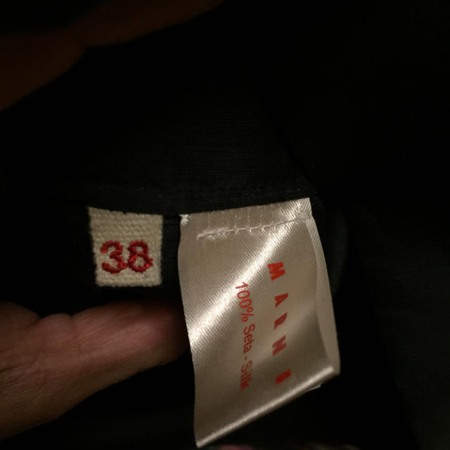 Marni(マルニ)のMARNI デザイントップス レディースのトップス(シャツ/ブラウス(半袖/袖なし))の商品写真