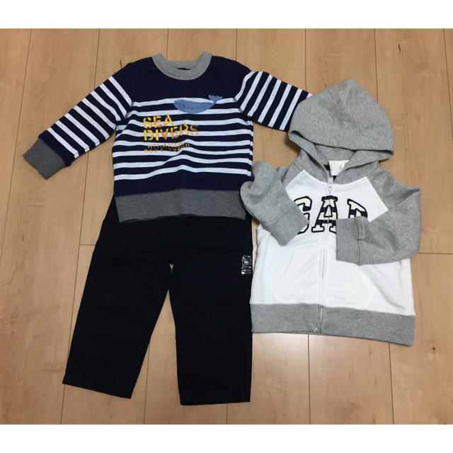 GAP Kids(ギャップキッズ)のGap 3点セット 90cm キッズ/ベビー/マタニティのキッズ服男の子用(90cm~)(パンツ/スパッツ)の商品写真