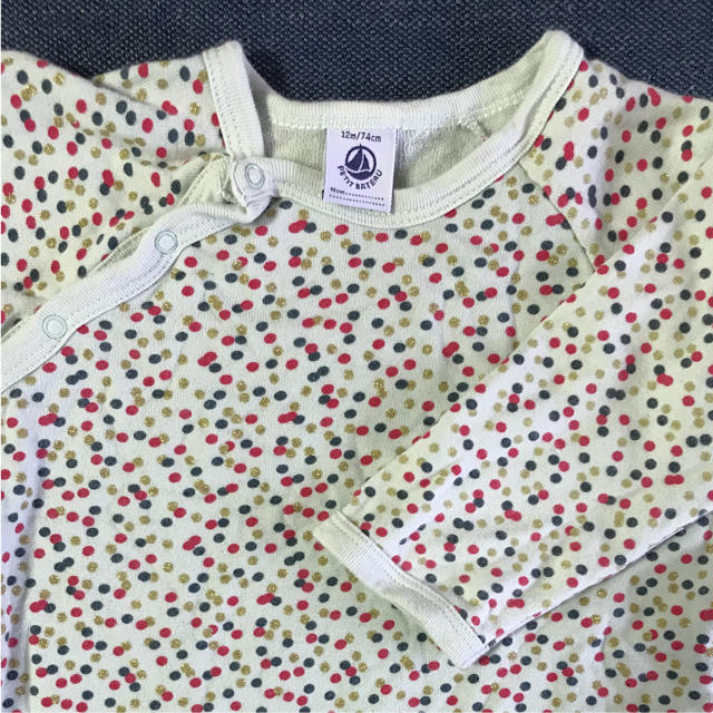 PETIT BATEAU(プチバトー)のプチバトー 足つきカバーオール キッズ/ベビー/マタニティのベビー服(~85cm)(カバーオール)の商品写真