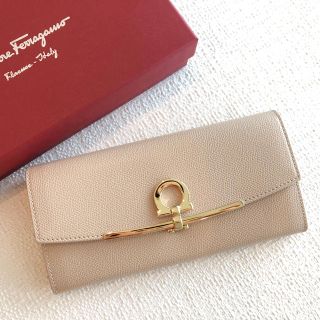 サルヴァトーレフェラガモ(Salvatore Ferragamo)の【極美品 未使用】フェラガモ ガンチーニ ウォレット ¥75,600(財布)