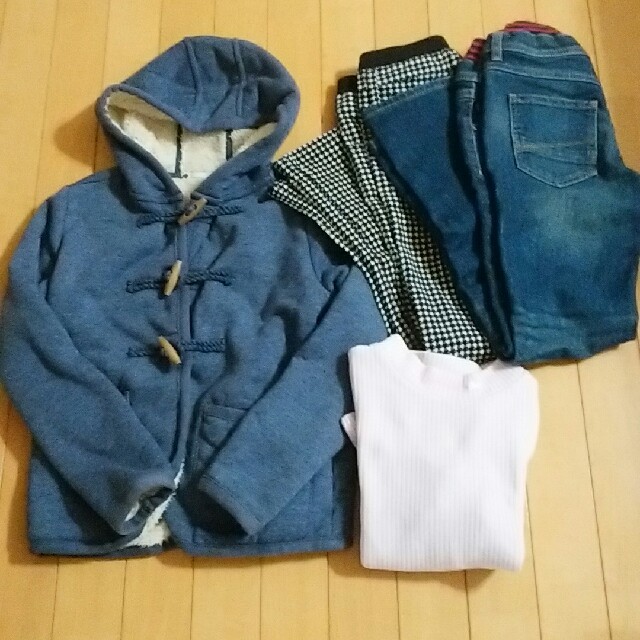 GU(ジーユー)のGUのジャンパー　その他女の子用140 キッズ/ベビー/マタニティのキッズ服女の子用(90cm~)(ジャケット/上着)の商品写真