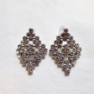 ノーリーズ(NOLLEY'S)のNOLLEY'S☆ひし形ビジューピアス(ピアス)