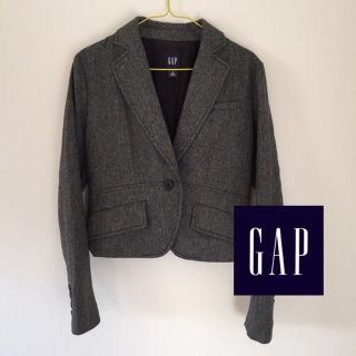 ギャップ(GAP)のショート丈のジャケット(テーラードジャケット)