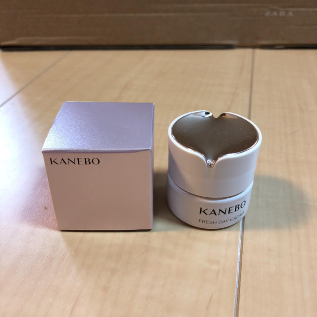 Kanebo(カネボウ)の【未使用】KANEBO フレッシュ デイクリーム 2個セット コスメ/美容のスキンケア/基礎化粧品(フェイスクリーム)の商品写真