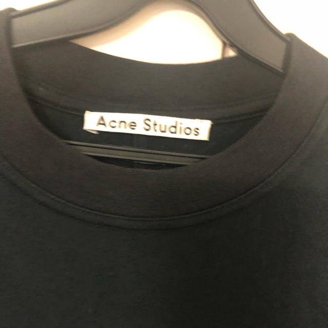 ACNE(アクネ)のACNE STUDIOS スリットロングトップス レディースのトップス(Tシャツ(半袖/袖なし))の商品写真