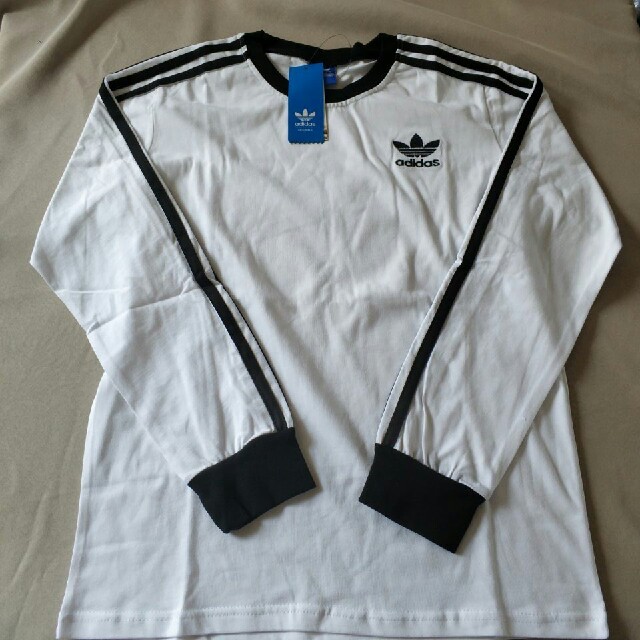 adidas(アディダス)のadidas 新品　アディダス　タグ付き カリフォルニア　ロングスリーブＴシャツ メンズのトップス(Tシャツ/カットソー(七分/長袖))の商品写真