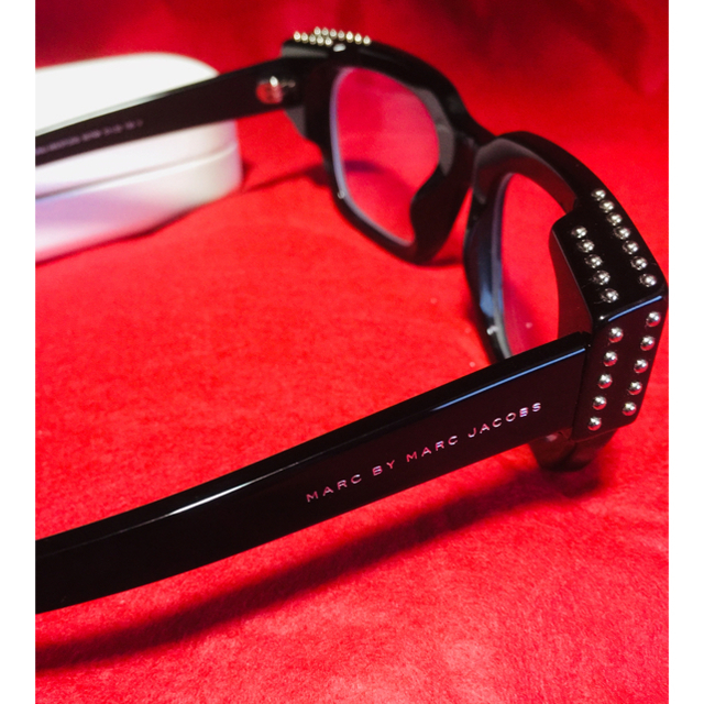 MARC BY MARC JACOBS(マークバイマークジェイコブス)の新品MARC BY MARC JACOBSシルバースタッズ極太黒縁眼鏡メガネ メンズのファッション小物(サングラス/メガネ)の商品写真