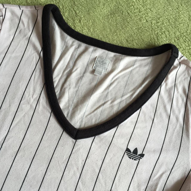 adidas(アディダス)のadidas トップス レディースのトップス(Tシャツ(長袖/七分))の商品写真