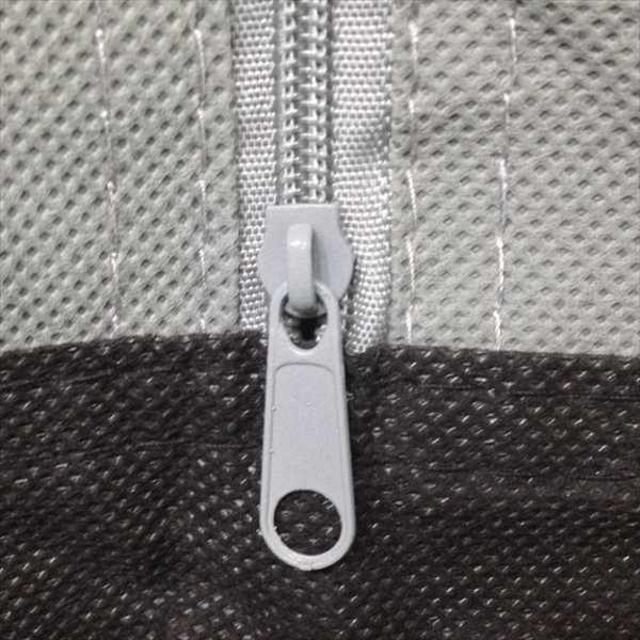 不織布 モノトーン ボストンバッグ 使い捨て 鞄 メンズ 旅行 メンズのバッグ(ボストンバッグ)の商品写真