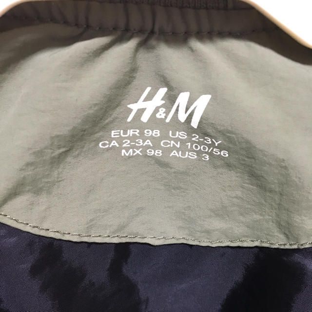 H&M(エイチアンドエム)のH＆M MA-1 ブルゾン 100cm キッズ/ベビー/マタニティのキッズ服男の子用(90cm~)(ジャケット/上着)の商品写真