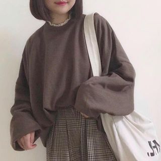 メルロー(merlot)の❁︎わんころ様 専用 ❁︎merlot ビッグスエットトップス ブラウン(トレーナー/スウェット)