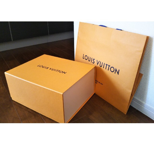 LOUIS VUITTON(ルイヴィトン)のまりんこ様専用　Louis Vuitton　空箱　 レディースのバッグ(ショップ袋)の商品写真