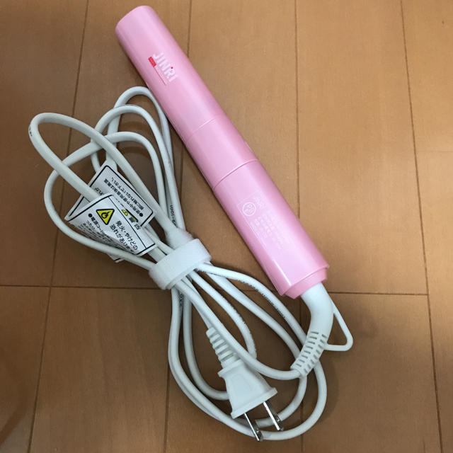 ミニアイロン スマホ/家電/カメラの美容/健康(ヘアアイロン)の商品写真