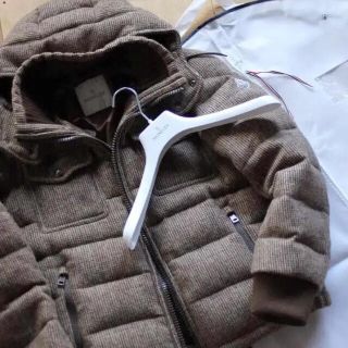 モンクレール(MONCLER)の⭕️ヒロ様【極上品】国内正規品 希少色 千鳥柄 上級モデル ウール(ダウンジャケット)