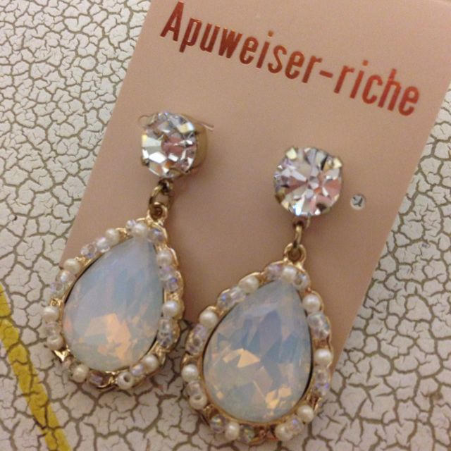 Apuweiser-riche(アプワイザーリッシェ)のアプ♡大人可愛いピアス レディースのアクセサリー(ピアス)の商品写真