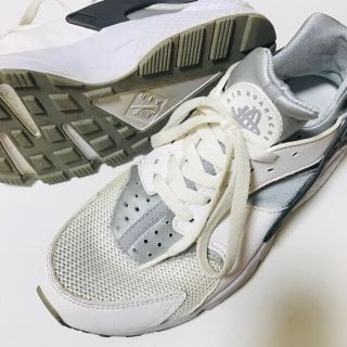 ナイキ(NIKE)のNIKE エア ハラチ(スニーカー)