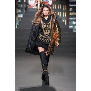 モスキーノ(MOSCHINO)の最終値下げ！MOSCHINO H&M オーバーニーブーツ(ブーツ)