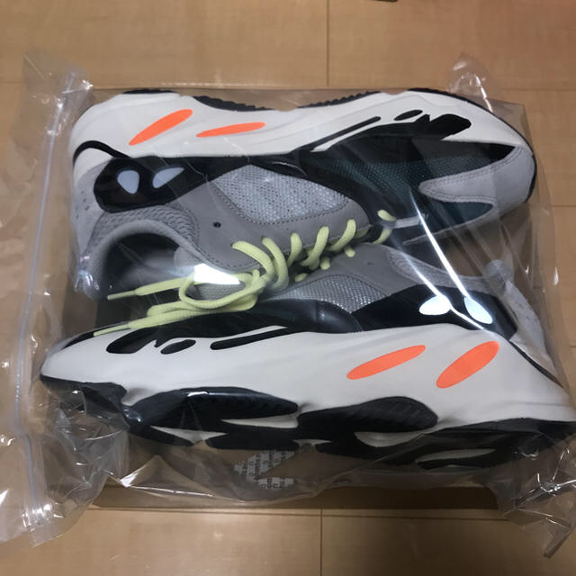 YEEZY BOOST 700  28.0cm