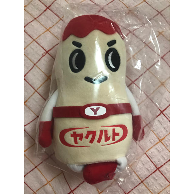 Yakult(ヤクルト)の【非売品】ヤクルトマン ぬいぐるみ エンタメ/ホビーのおもちゃ/ぬいぐるみ(ぬいぐるみ)の商品写真