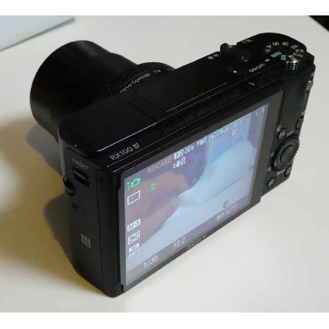 SONY(ソニー)のSONY RX100 M4 マグフィルター付き中古 スマホ/家電/カメラのカメラ(コンパクトデジタルカメラ)の商品写真