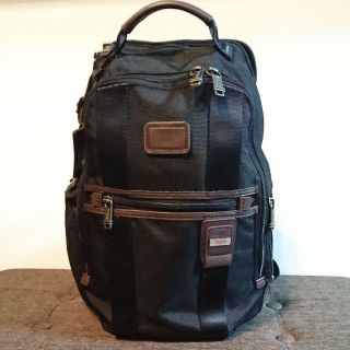 トゥミ(TUMI)の(美品) TUMI 22317 ALPHA BRAVO スリング バックパック(バッグパック/リュック)