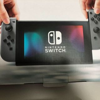 ニンテンドースイッチ(Nintendo Switch)の任天堂 スイッチ 今日だけ値下げ(家庭用ゲーム機本体)