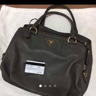 プラダ(PRADA)のプラダ　ハンドバッグ　(トートバッグ)