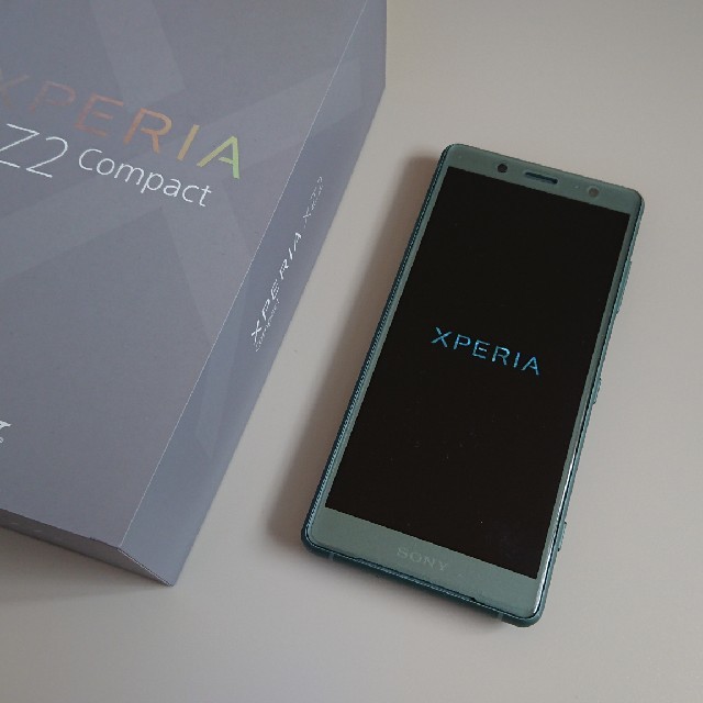 Xperia XZ2 Compact 海外版 H8324 Moss Green