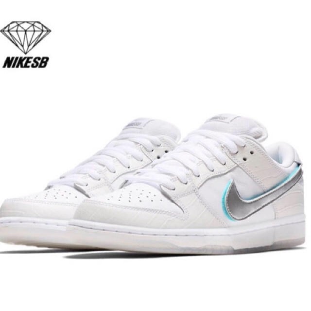 NIKE(ナイキ)のNIKE SB DUNK LOW OG DIAMOND SUPPLY 25.5 メンズの靴/シューズ(スニーカー)の商品写真