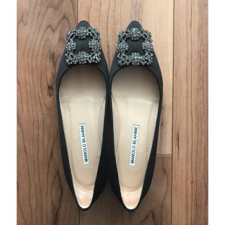 マノロブラニク(MANOLO BLAHNIK)のマノロブラニク ブラックサテン 35.5サイズ(ハイヒール/パンプス)