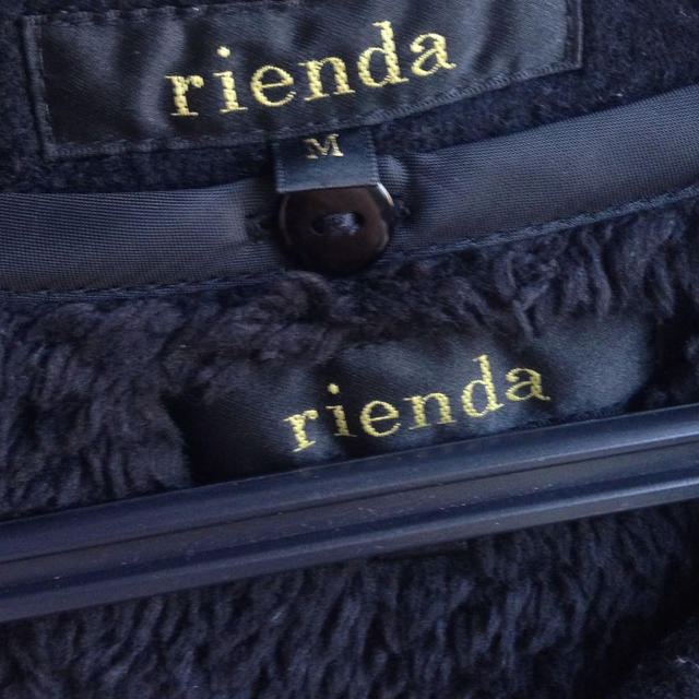 rienda(リエンダ)のリエンダ美品ビジューノーカラーコート レディースのジャケット/アウター(ロングコート)の商品写真