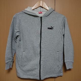 プーマ(PUMA)の美品☆プーマ(140cm)パーカー(グレー)☆キッズ(ジャケット/上着)