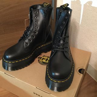 ドクターマーチン(Dr.Martens)の新品未使用！Dr.Martens JADON 8ホール 厚底 UK3(ブーツ)