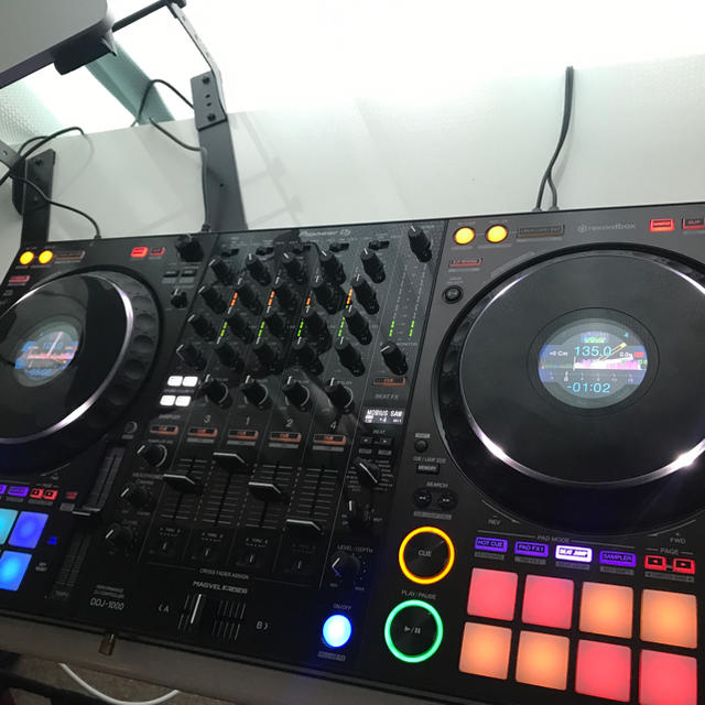 Pioneer(パイオニア)の人気商品 早い者勝ち【美品】最新機器 PIONEER DDJ1000 楽器のDJ機器(DJコントローラー)の商品写真