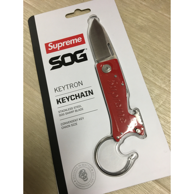 supreme SOG KeyTron Folding Knife Red