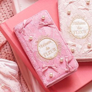 メゾンドフルール(Maison de FLEUR)のMaison de FLEUR PINK PINK PINK レースパール(iPhoneケース)