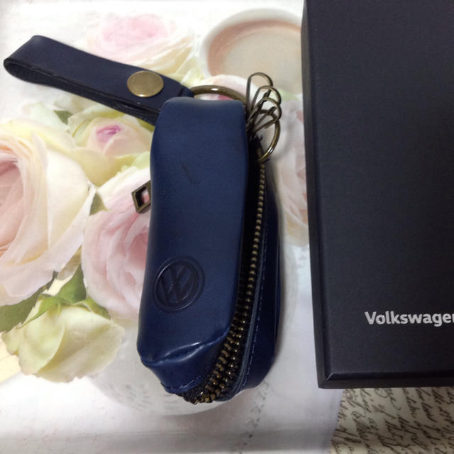 Volkswagen(フォルクスワーゲン)の【Volkswsgen】ノベルティ 牛革キーケース ［外箱なしで100円引き☆］ メンズのファッション小物(キーケース)の商品写真