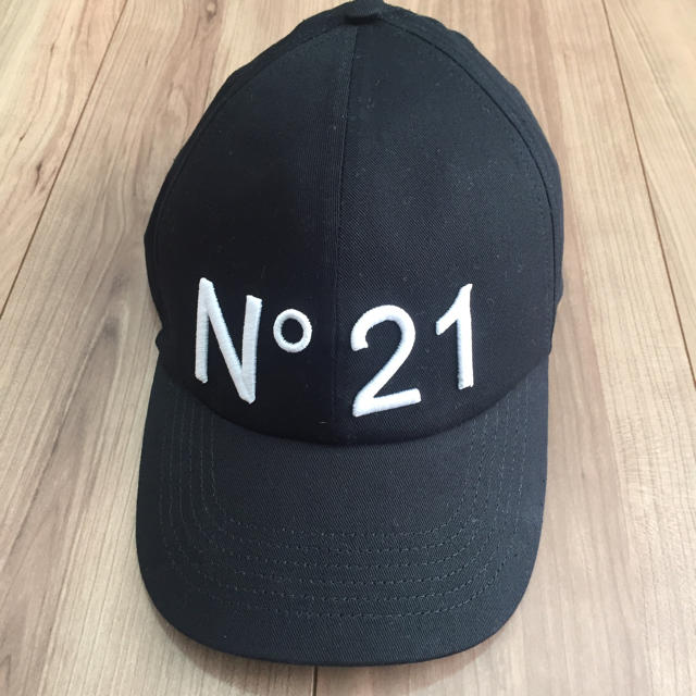 N°21(ヌメロヴェントゥーノ)のヌメロヴェントゥーノ N°21 N21 numero ventuno CAP レディースの帽子(キャップ)の商品写真