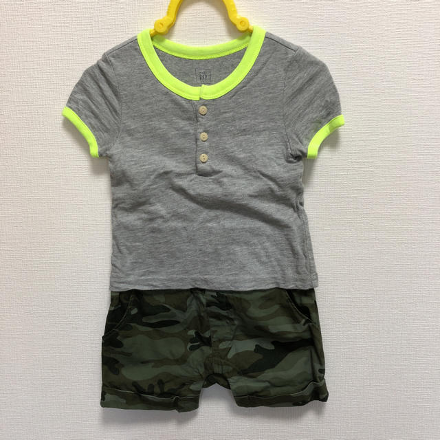 babyGAP(ベビーギャップ)のbaby GAPロンパース半袖、つなぎ、綿生地 キッズ/ベビー/マタニティのベビー服(~85cm)(ロンパース)の商品写真