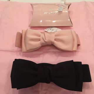 エムズグレイシー(M'S GRACY)のエムズグレイシーリボン🎀ベルト2本ピンク、黒(ベルト)