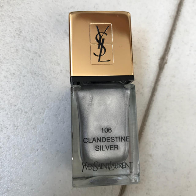 Yves Saint Laurent Beaute(イヴサンローランボーテ)のサンローラン  ネイル  106  マニキュア コスメ/美容のネイル(マニキュア)の商品写真