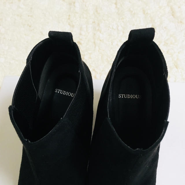 STUDIOUS(ステュディオス)のSTUDIOUS ショートブーツ レディースの靴/シューズ(ブーツ)の商品写真