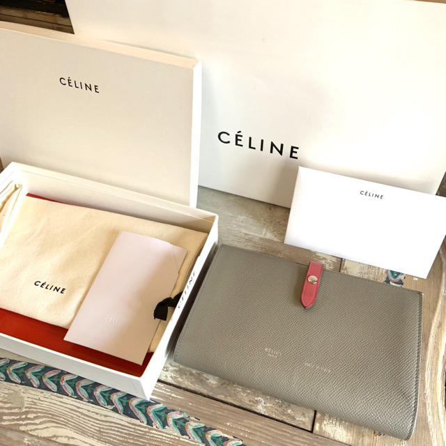 celine - CELINE セリーヌ ストラップ ラージ マルチファンクション【限定完売】の通販 by acchi's shop｜セリーヌ