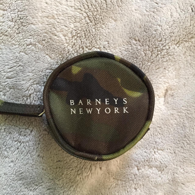 BARNEYS NEW YORK(バーニーズニューヨーク)の未使用！バーニーズニューヨーク 小物入れ レディースのファッション小物(ポーチ)の商品写真