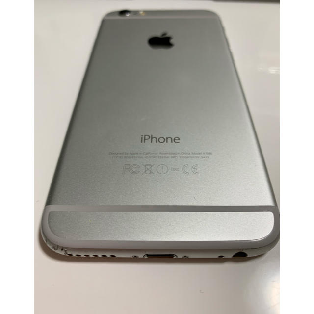 iPhone(アイフォーン)のiPhone6 シルバー docomo スマホ/家電/カメラのスマートフォン/携帯電話(スマートフォン本体)の商品写真