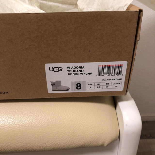 UGG(アグ)のUGG 新品 ショートブーツ TREAD LITE レディースの靴/シューズ(ブーツ)の商品写真