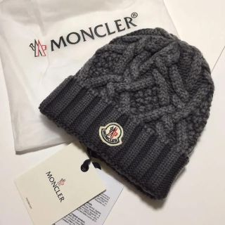 モンクレール(MONCLER)のモンクレールグレーニット帽(ニット帽/ビーニー)