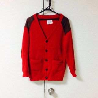 ダブルクローゼット(w closet)の赤いカーディガン(カーディガン)