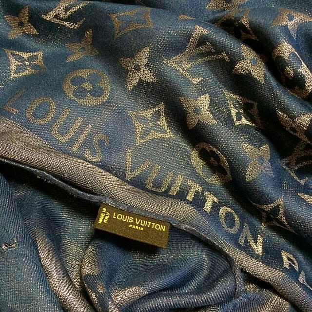 LOUIS VUITTON(ルイヴィトン)のストール ブルー レディースのファッション小物(ストール/パシュミナ)の商品写真